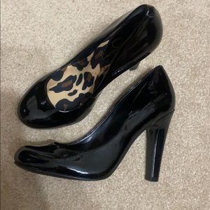 Jessica Simpson heels